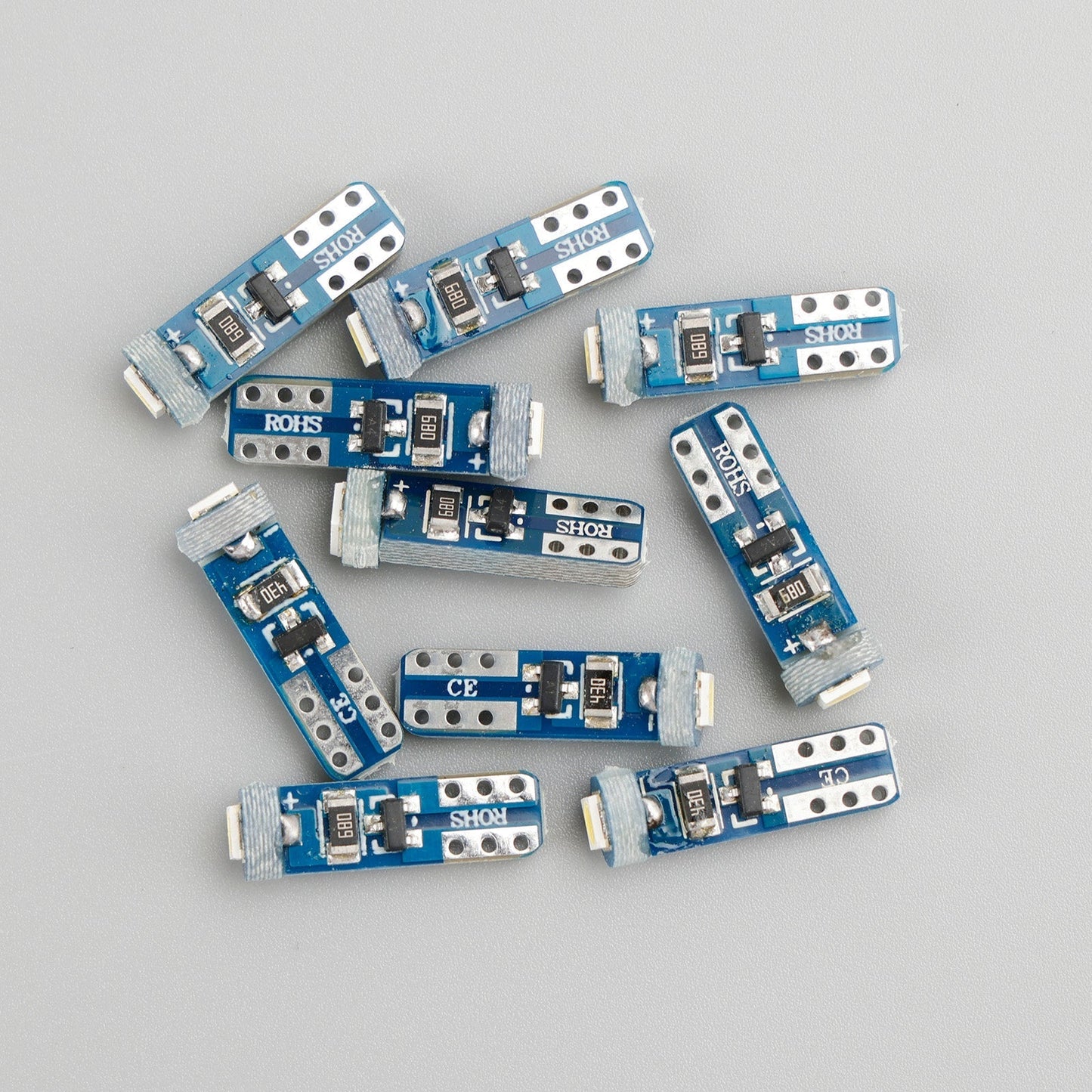 Lot de 10 ampoules LED rétrofit HELLA 2721 W Wedge T5 12 V 1 W W2X4.6D 6 000 K