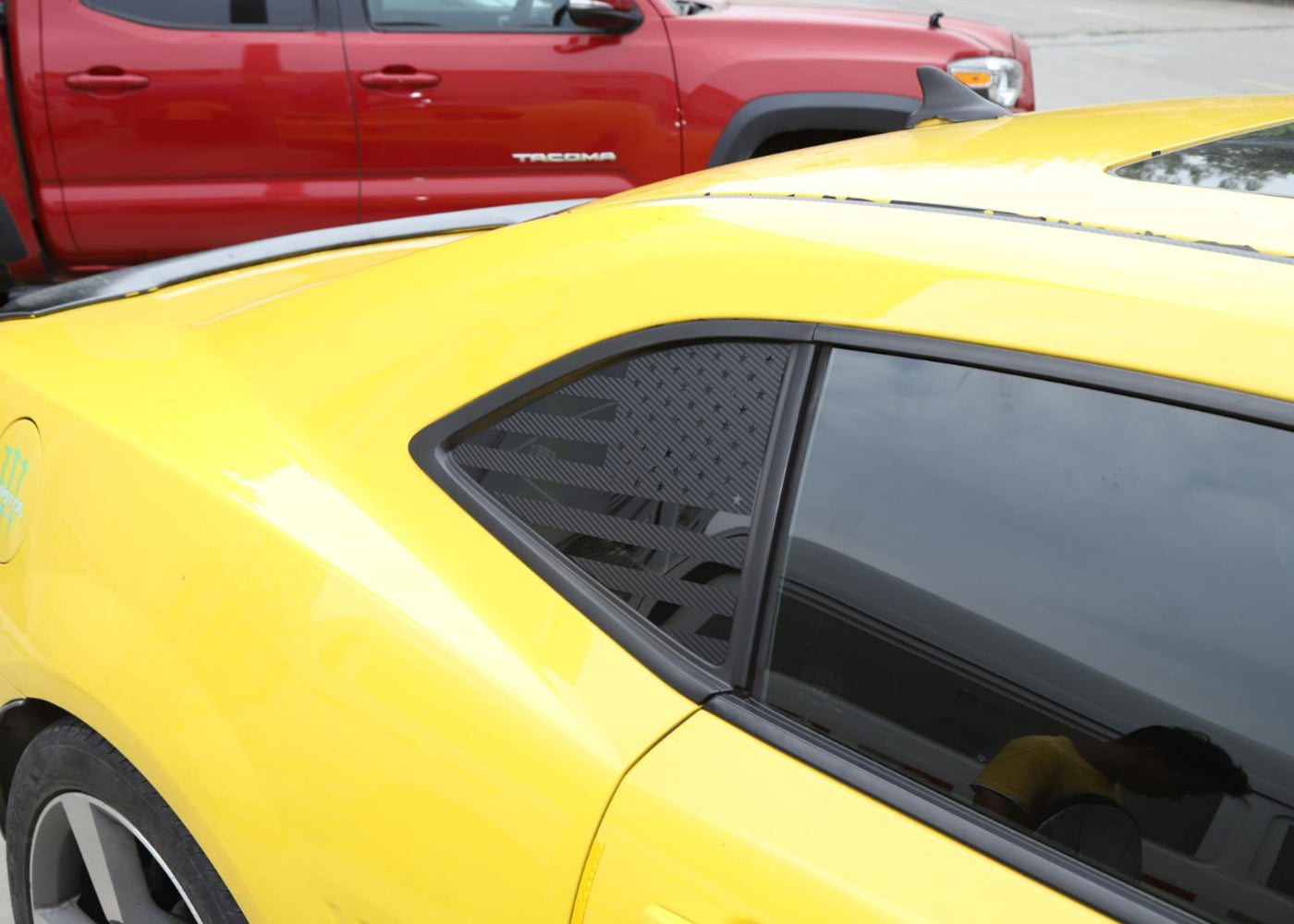Autocollant de protection de vitre arrière triangulaire avec drapeau américain pour Camaro 2010-2015