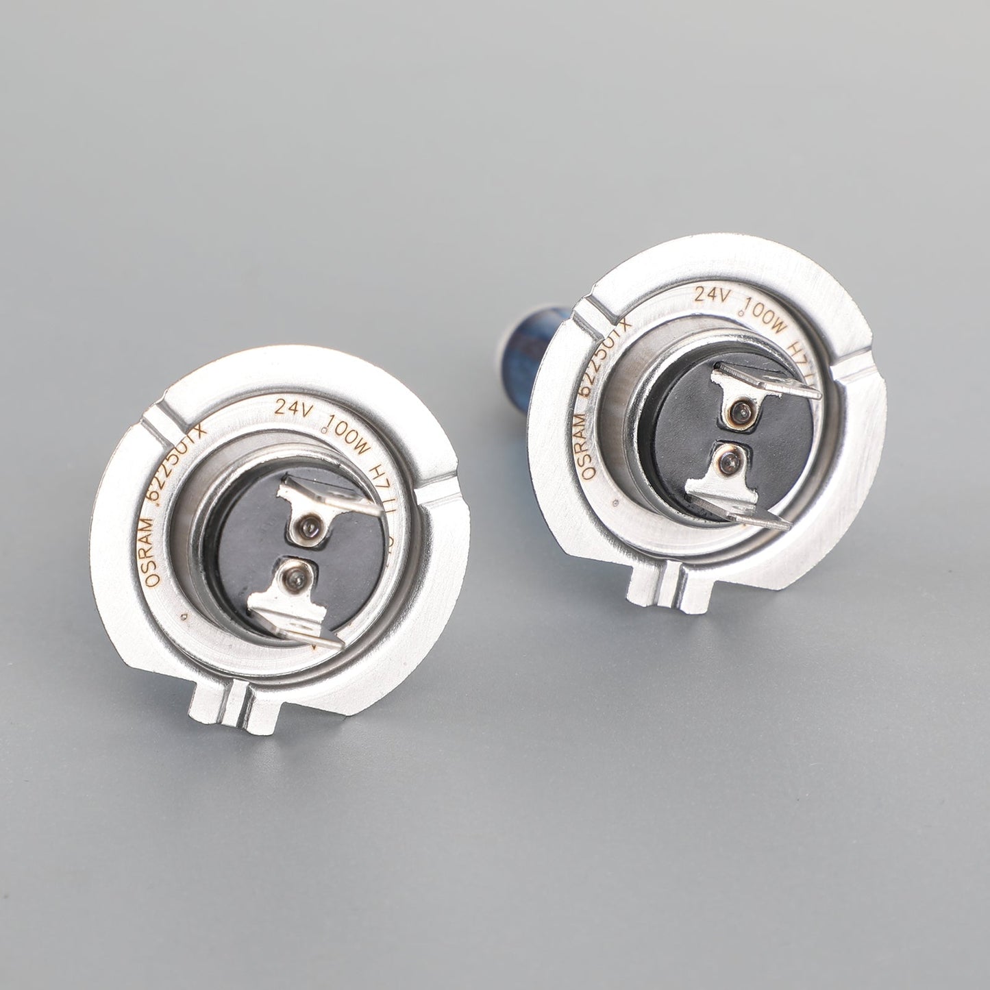 Paire d'ampoules halogènes au xénon H7 PX26D 24 V 100 W 62250TX pour phares de voiture