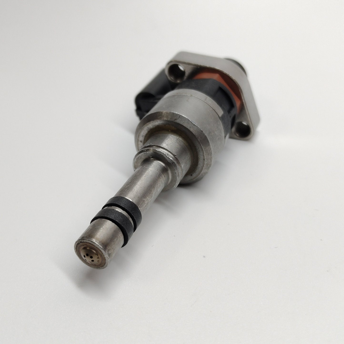 2016-2019 Buick Encore Base, Essence, Preferred, Sport Touring 55577403 17067220402 Fuel Injector