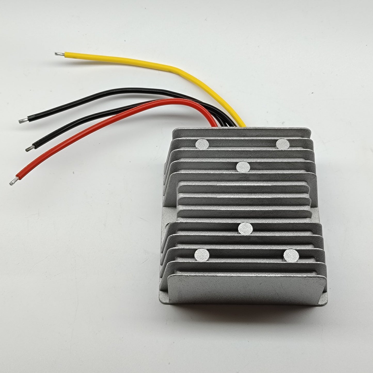 Convertidor/regulador reductor de potencia CC/CC de 12 V/24 V a 6 V, 30 A, 180 W, resistente al agua