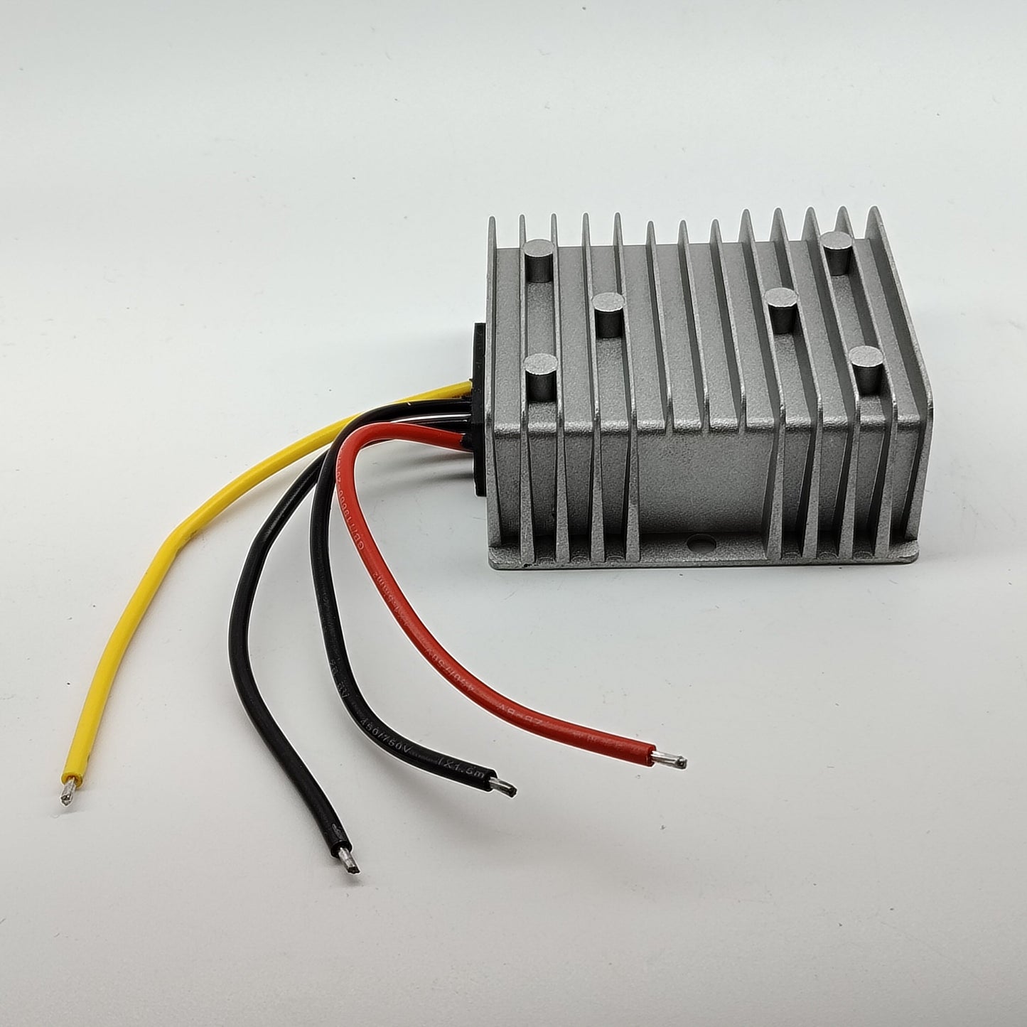 Convertidor/regulador reductor de potencia CC/CC de 12 V/24 V a 6 V, 30 A, 180 W, resistente al agua