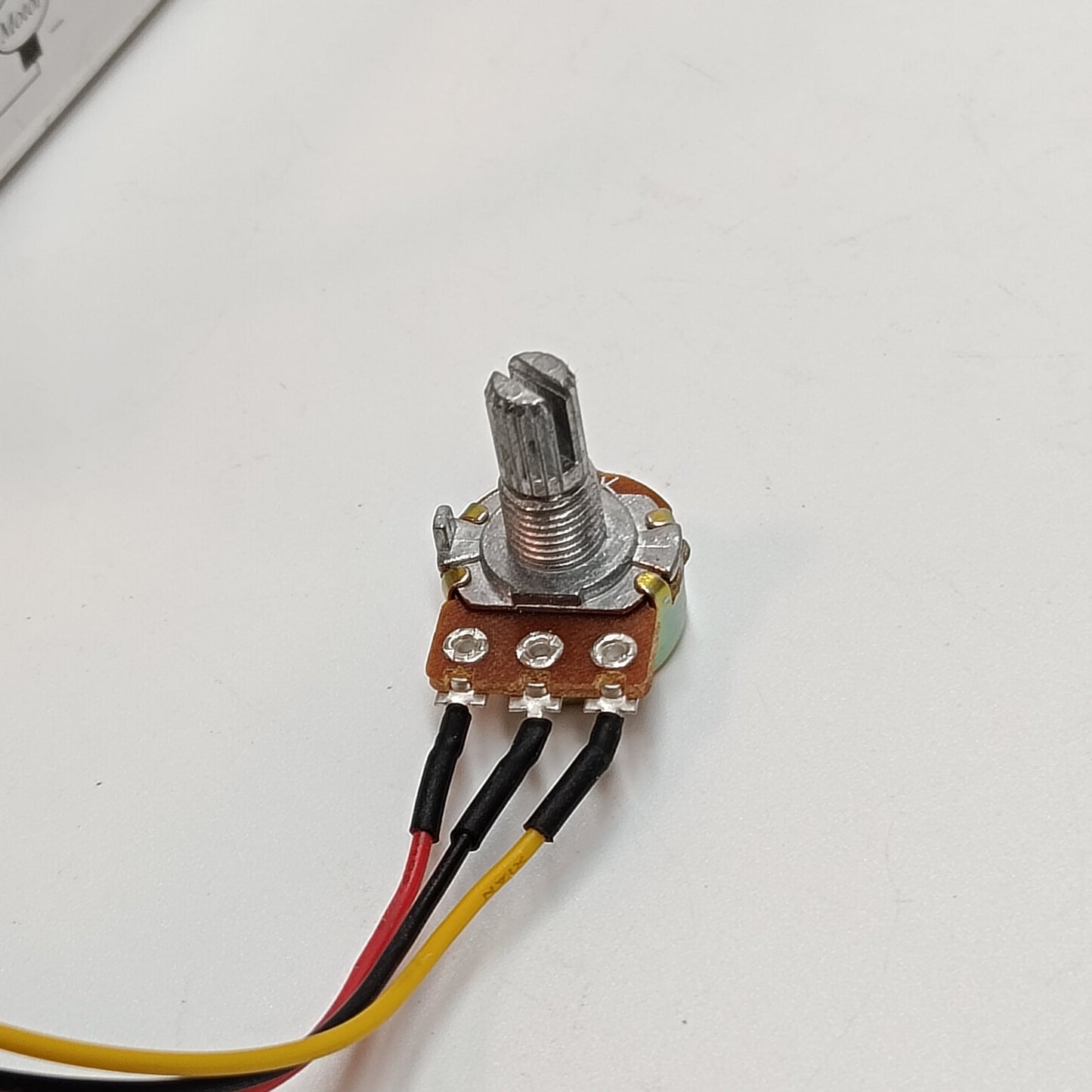 Controlador de velocidad variable continua de motor PWM de CC de 9 V-60 V y 20 A con interruptor