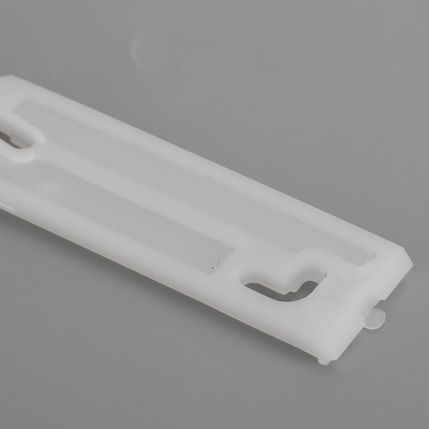 Chevy Caprice Classic 2 portes (carrosserie BN47) 1980-1982, 1984-1987 : 5 pièces de fixation pour garniture de custode de porte avant, de garde-boue avant et de custode arrière, 20631034 et 20151449