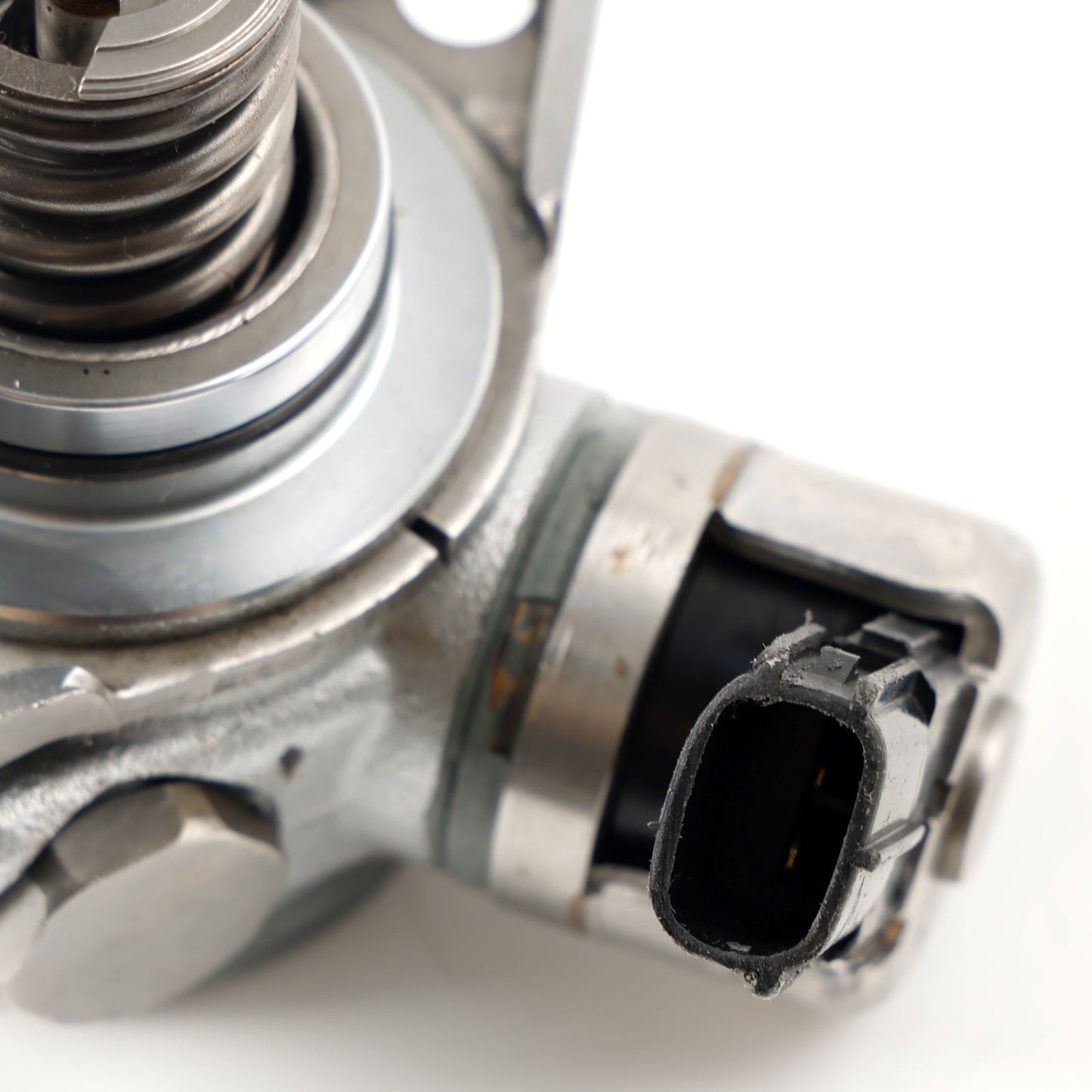 Pompe à carburant haute pression Renault Megane Scenic IV 1.2 TCE 130 H5F 408 166301888R 16630-4016R 166305283R