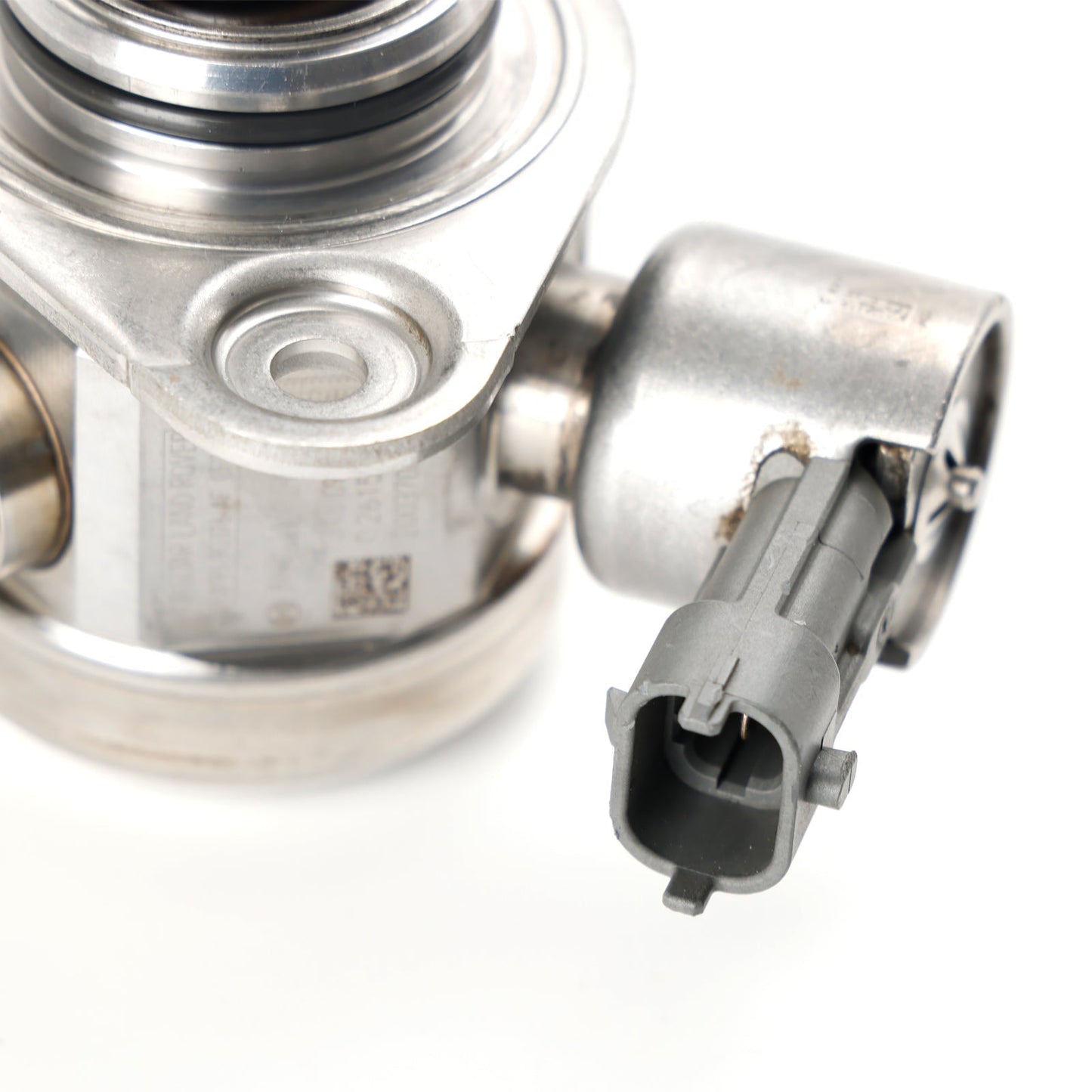 Pompe à carburant haute pression RANGE ROVER III (LM) SPORT (LS) 8W939D376AE AJ812357