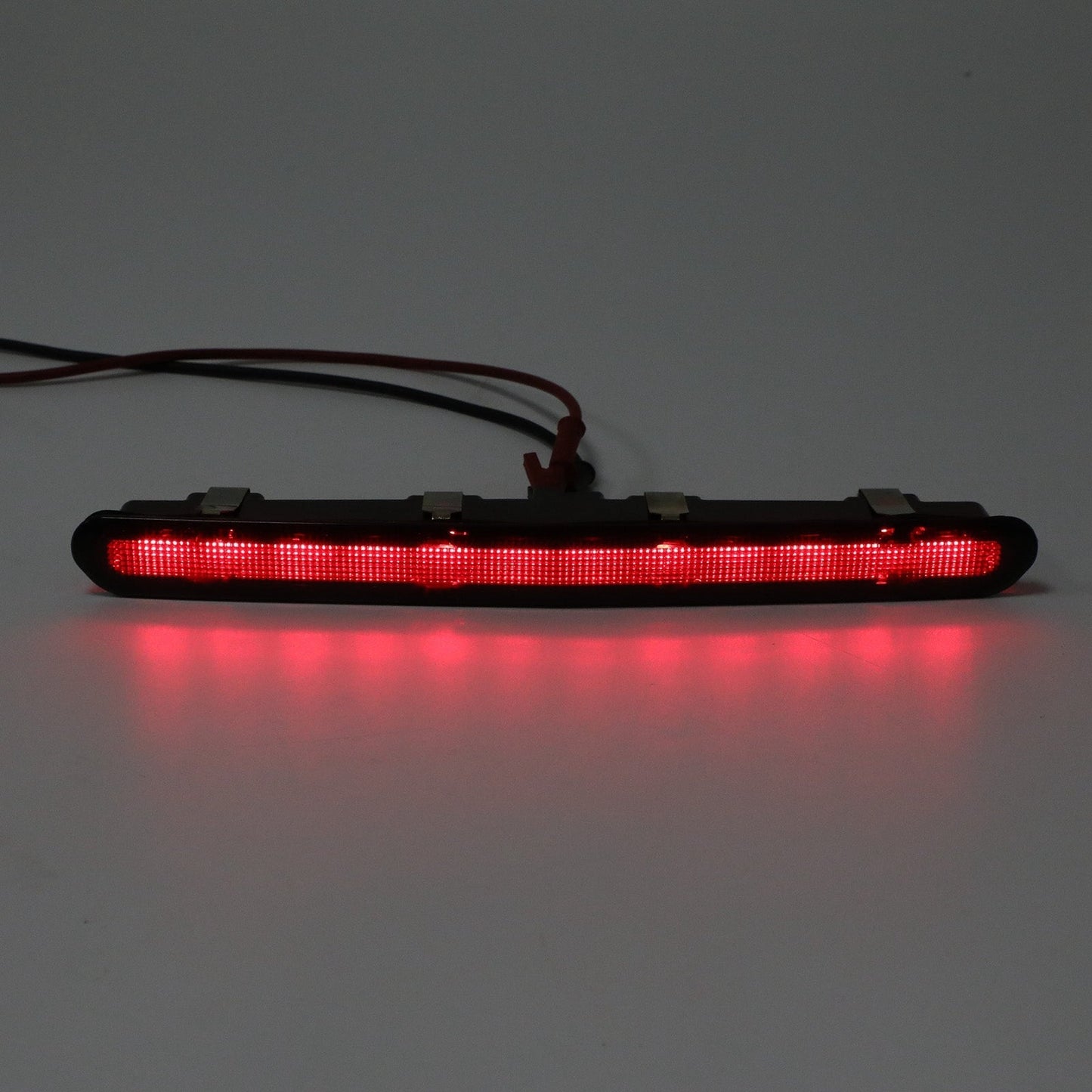 Troisième feu stop à DEL pour Chevrolet Camaro 2016-2021 84330249 84776577