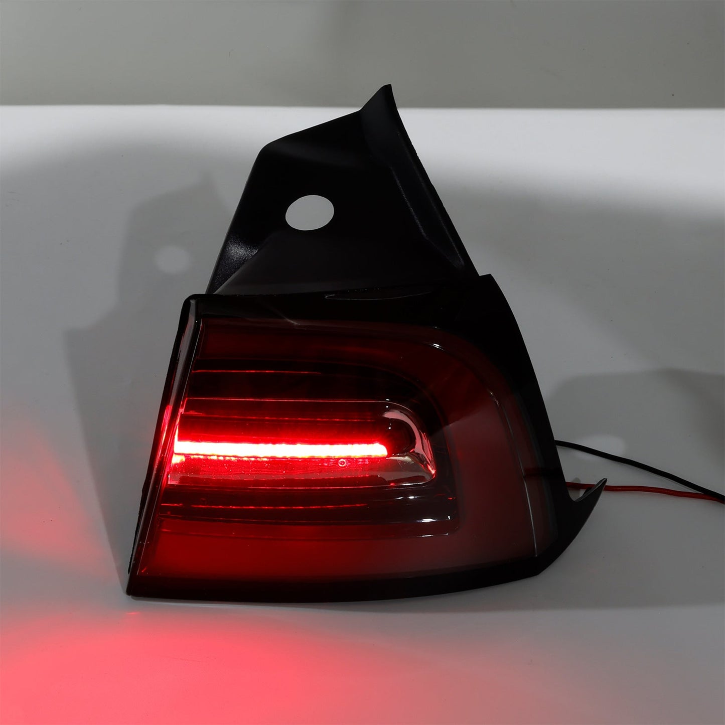 2017-2023 Tesla Model 3 1077399-00-C LED Tail Lamp Outer Rear Left+Right Tail Light 3 Pin