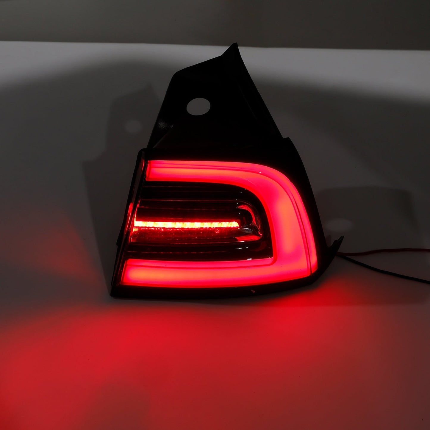 2017-2023 Tesla Model 3 1077399-00-C LED Tail Lamp Outer Rear Left+Right Tail Light 3 Pin