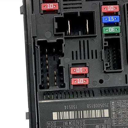 2013-2018 Nissan Altima 284B7-3TS0A IPDM BCM Engine Control Unit Fuse Box