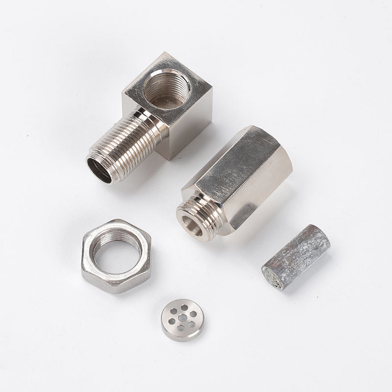 Espaciador de sensor de O2 de 90 grados compacto y universal CEL Eliminator