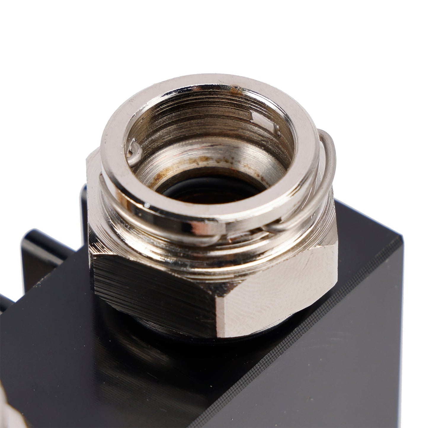 Mise à niveau du thermostat de dérivation du refroidisseur de transmission Cummins 6,7 L 2013-2018 68RFE 68RFE-929