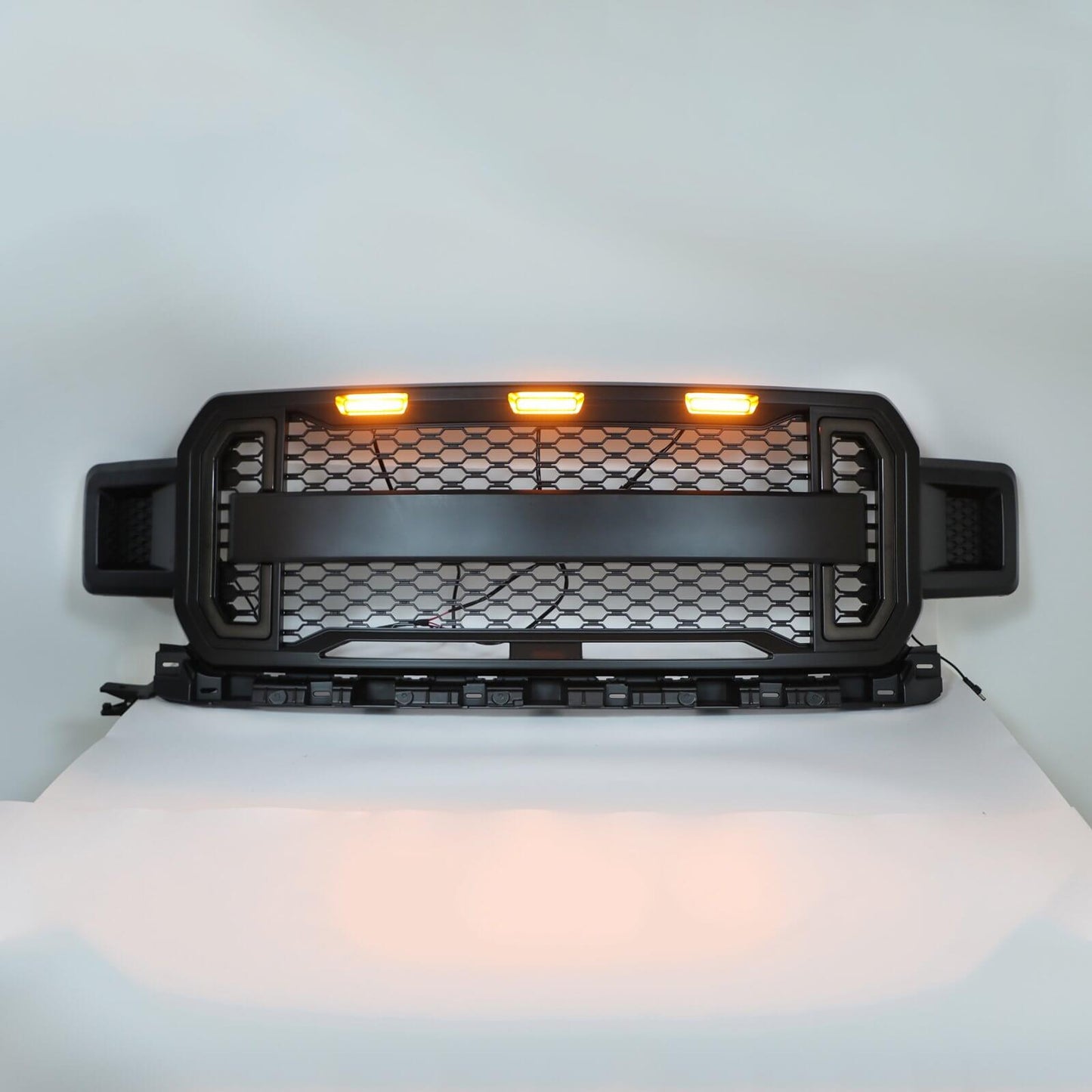 Ford F150 2018-2020 Front Grill With Amber Light Fashion Replacement Grille Generic