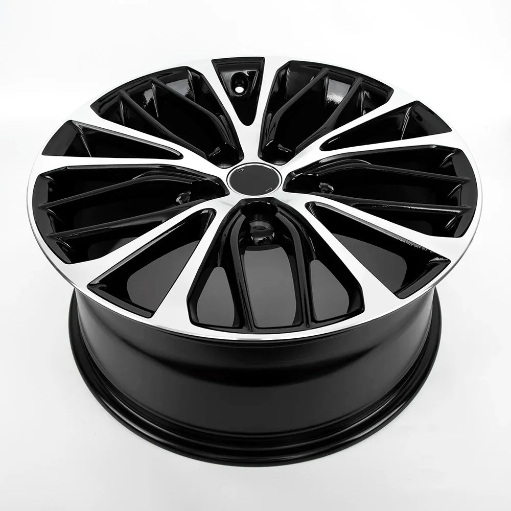 Llanta de 18'' para Toyota Camry Hybrid SE 2018-2020