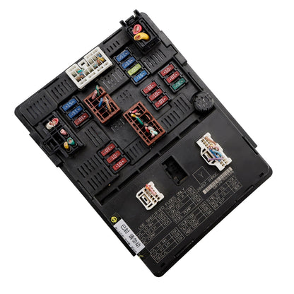 Nissan Versa 1.6L 2013-2019 284B7-1HR0C Engine Fuse Box Power Control Module
