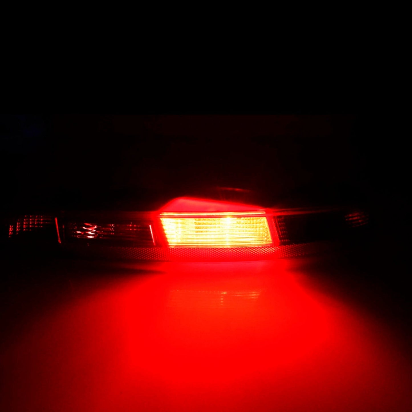 2012-2015 Audi Q3 8UD945096 Right Rear Bumper Light Tail Stop Brake Lamp