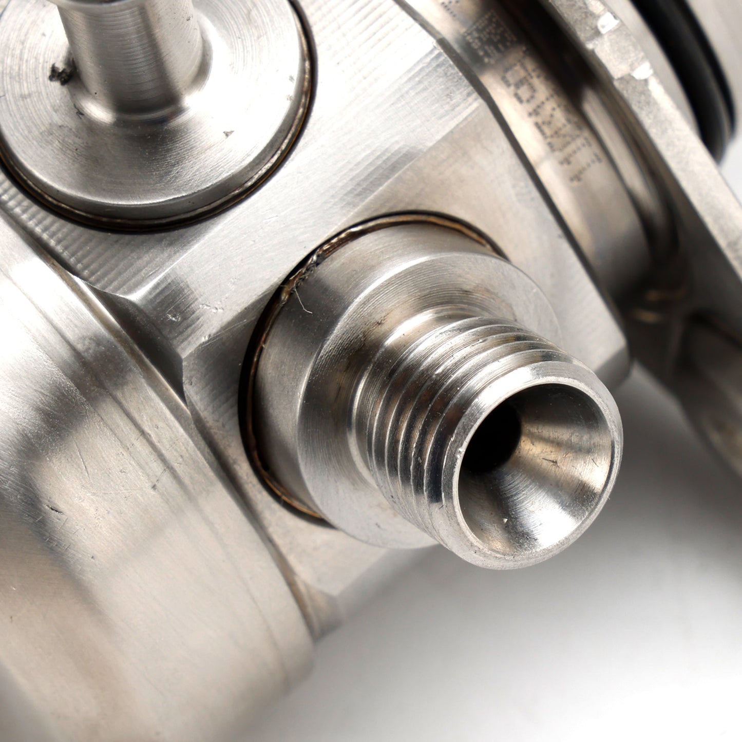 Pompe à carburant haute pression pour Nissan Rogue 2.0L 2017-2019 166303JY0A 166304BA0A 166301KC0A